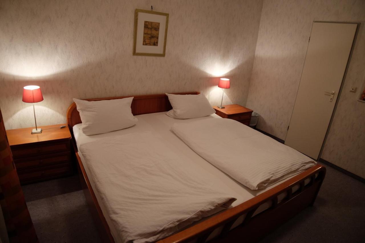 Cafe Pension Sonnenkanzel Штатсбад-Брюккенау Экстерьер фото